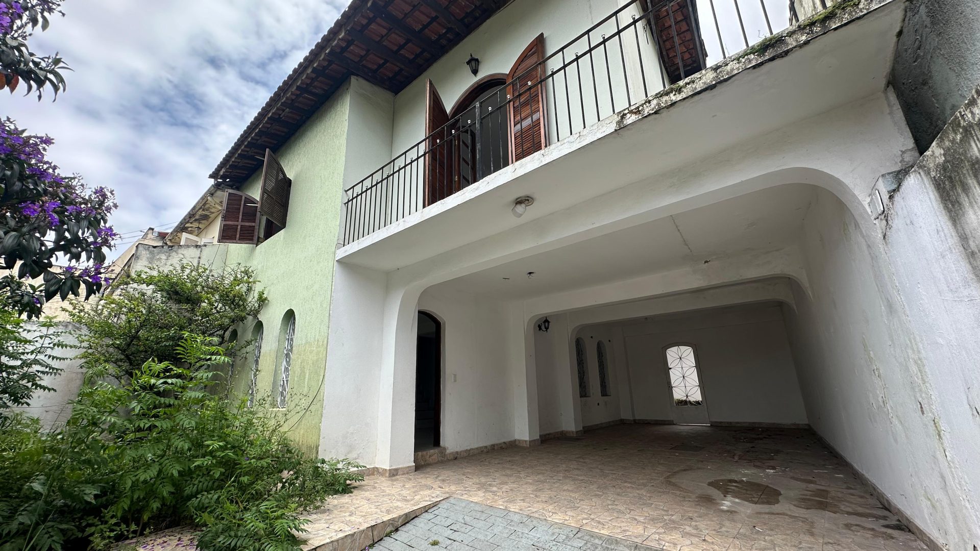 SOBRADO DE 4 QUARTOS PARA REFORMAR PARA VENDA NO JARDIM SANTA INÊS!