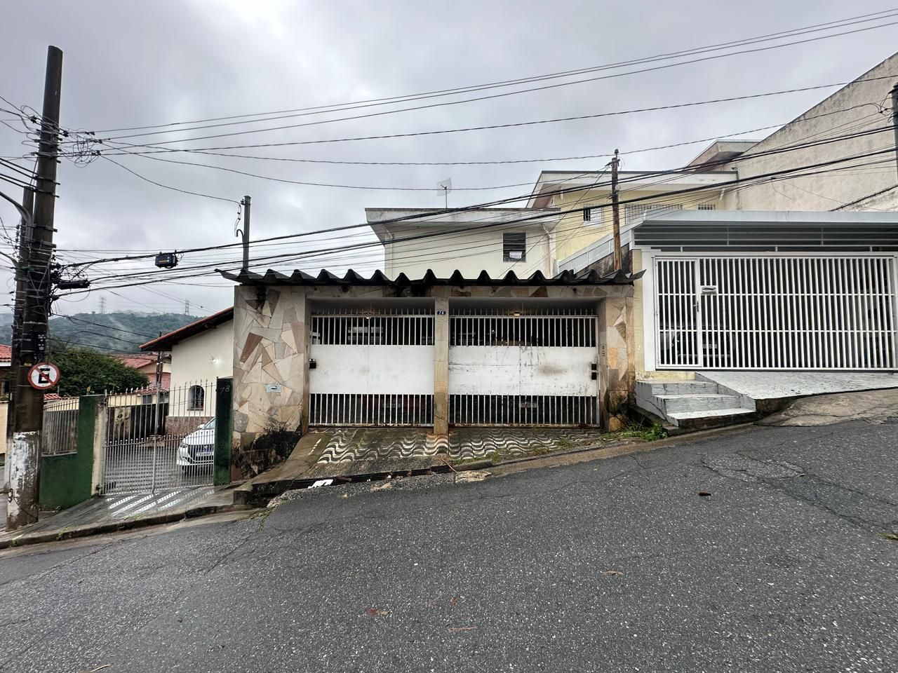 SOBRADO DE 3 QUARTOS PARA VENDA NA VILA IRMÃOS ARNONI!
